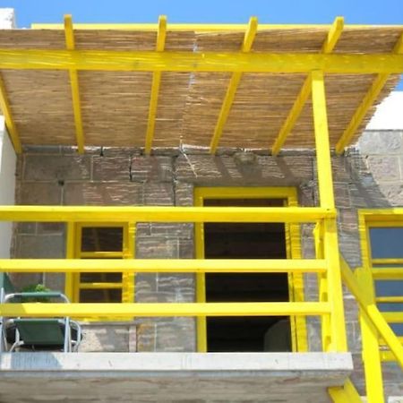 The Yellow Boat House Klima  Esterno foto
