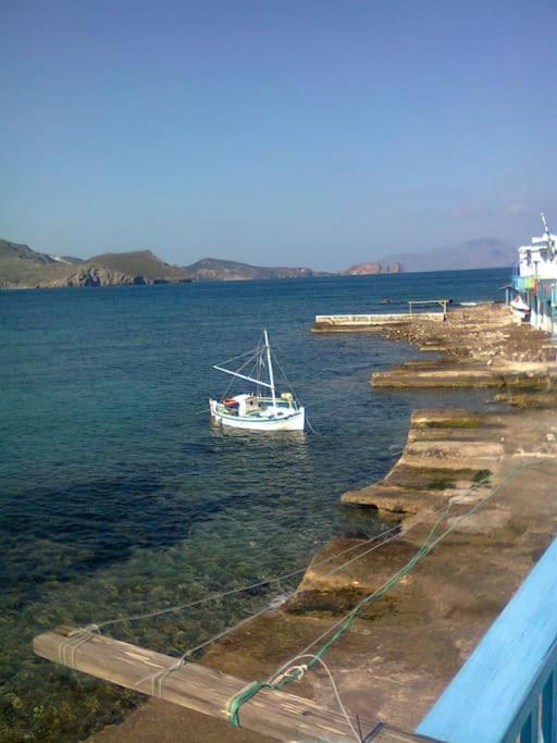 The Yellow Boat House Klima  Esterno foto